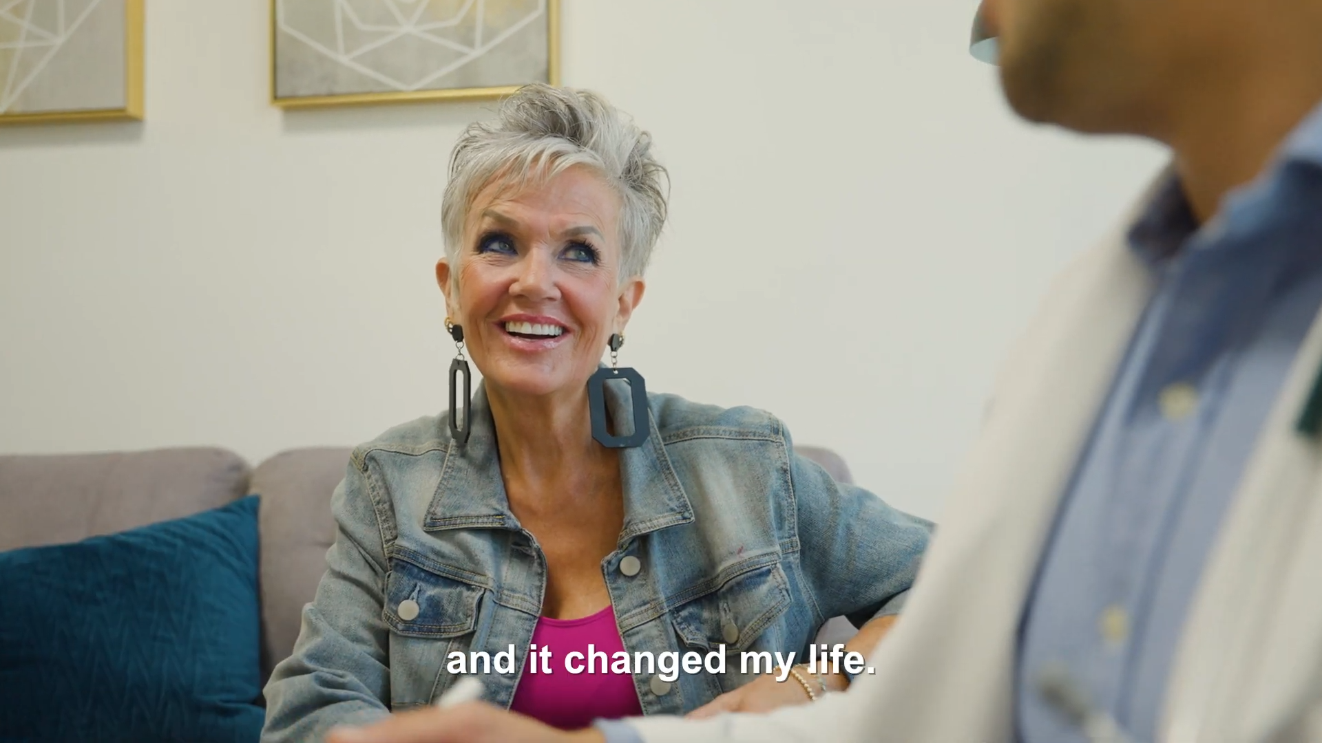Video Thumbnail of Dr. Marcela Olague speaking with patient in waiting room